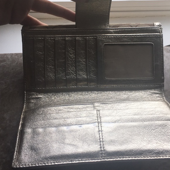 Wallet - Picture 2 of 3